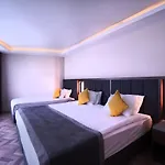 Uk 4*