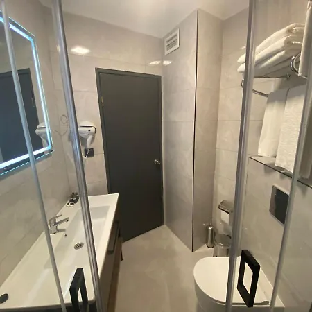 Uk Hotel