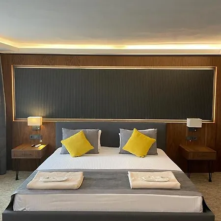 Uk Hotel 4*