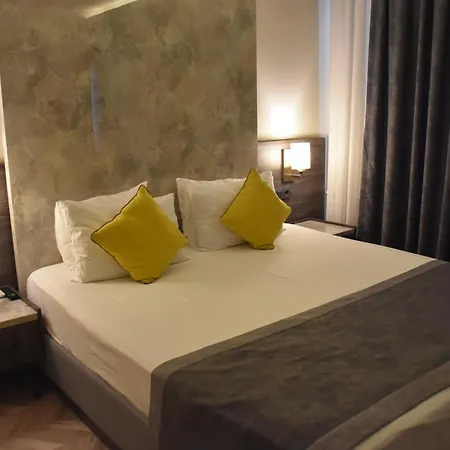 Uk Hotel