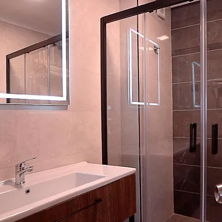Hotell Uk 4*