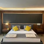 Uk Hotell 4*